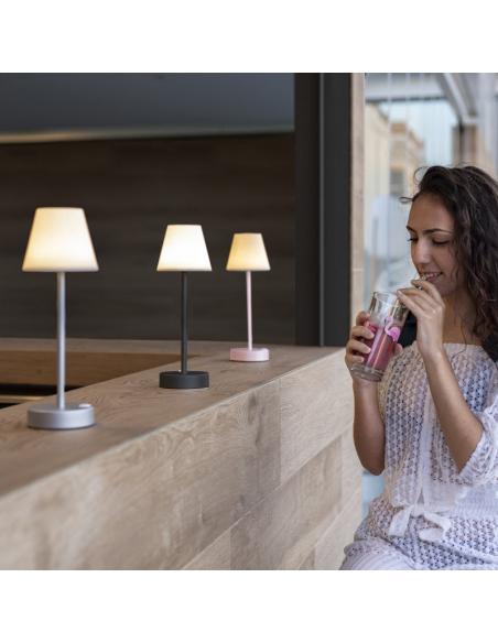 Lola Slim 30 Table Lamp