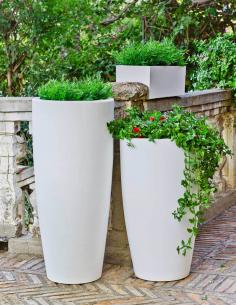 NEW GARDEN - BAMBOO Planter with RGB light Ø90 cm 2