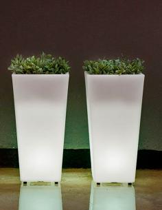 NEW GARDEN - MELISA Planter with RGB light Ø30 cm 2